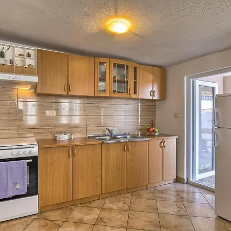 Holiday home In With Kitchen