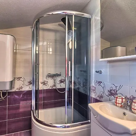 In With Kitchen Holiday home *